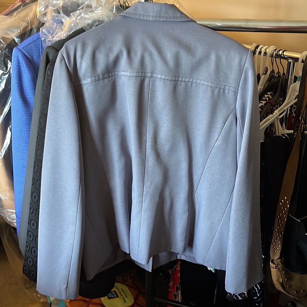Jacket - Picture 2 of 4